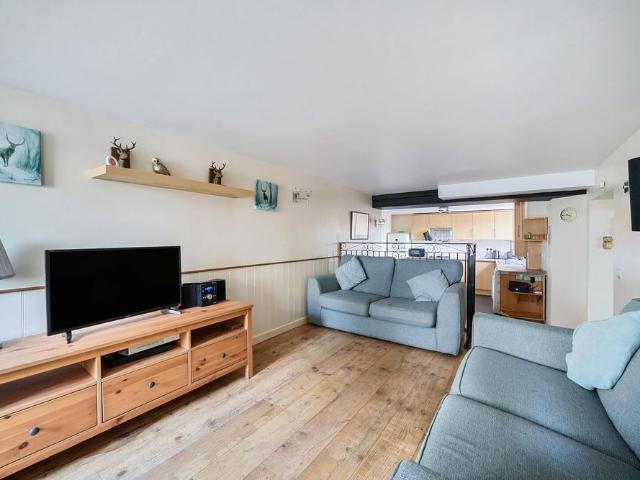 Apartment for rent in Budlake, Devon