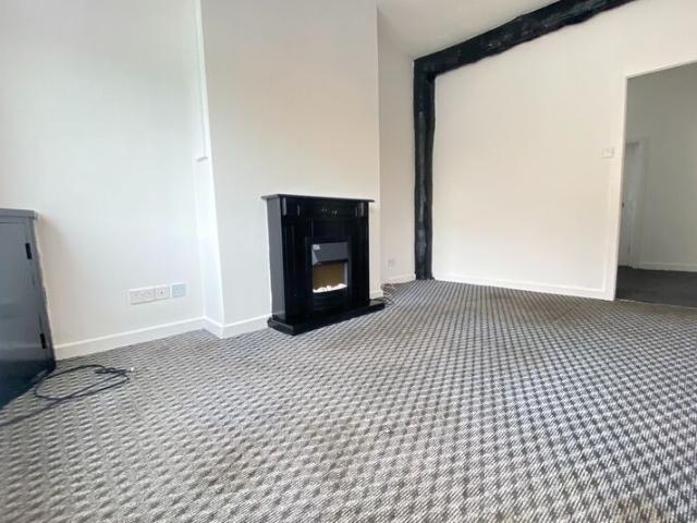 House for rent in Oakenshaw, Backburn