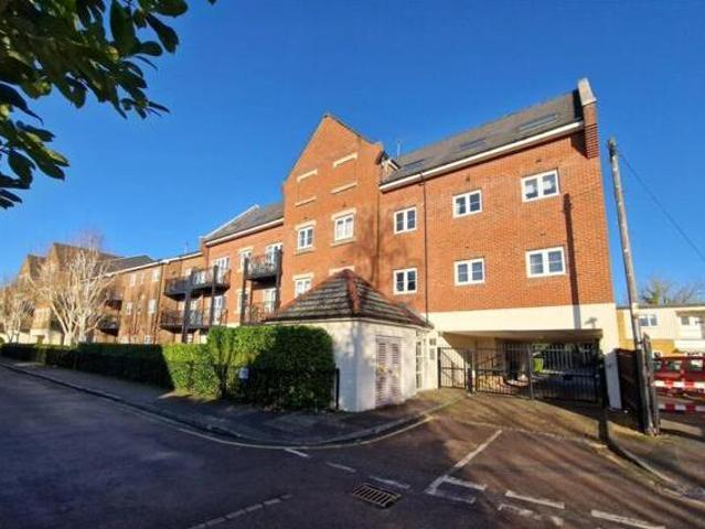 House for sale in Batchworth
