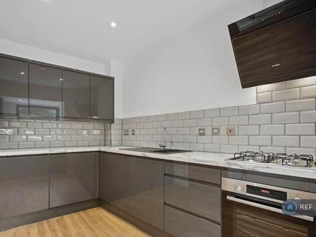 House for rent in Navestock Side, Essex