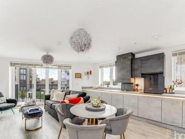 House for sale in Moulsham, Chelmsford