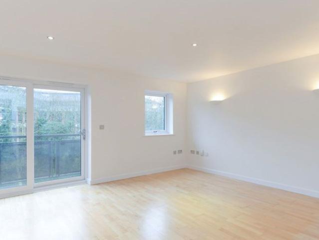 Apartment for rent in The Meadows, Haddon