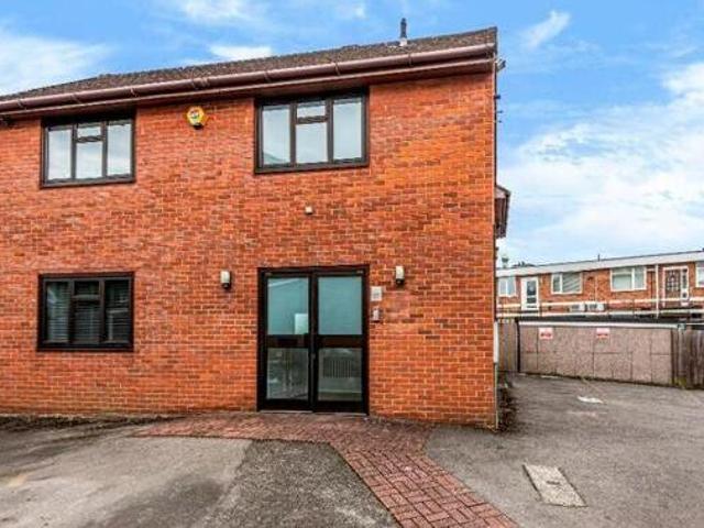 House for rent in Surrey