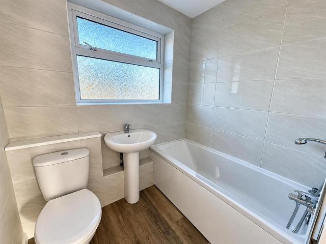 Apartment for rent in Frimley Green, Surrey Heath