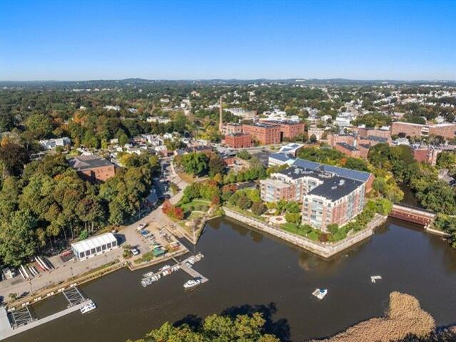 Condo for sale in Milton, Massachusetts