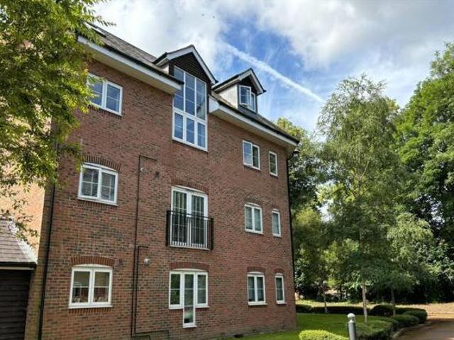 House for sale in North Watford, Hertfordshire
