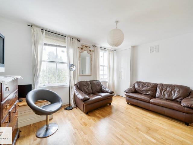 House for rent in Barnsbury, Greater London