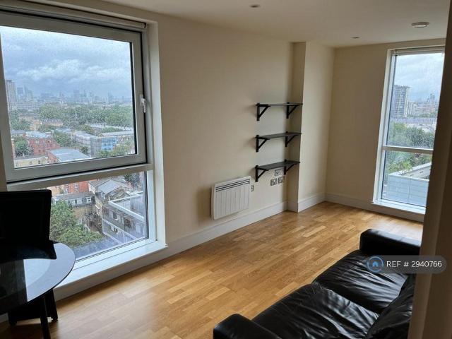 House for rent in Blackwall, Greater London