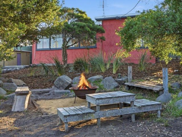 House for sale in Dodges Ferry, Tasmania