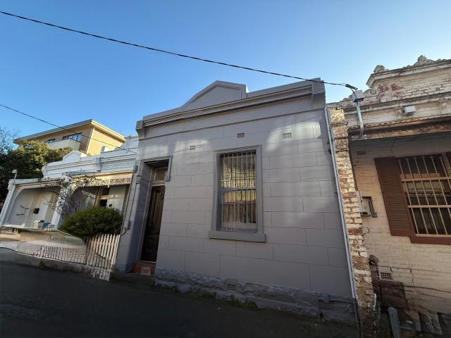 House for rent in Carlton North