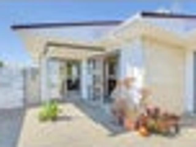 Townhouse for sale in Taradale Central, Napier City