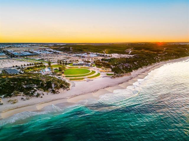 Cottage for sale in Alkimos, Western Australia
