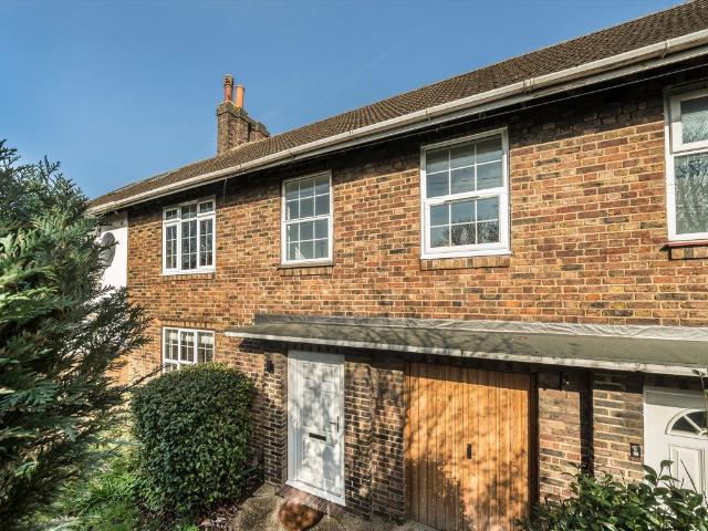 House for rent in London Borough of Merton, Merton Park
