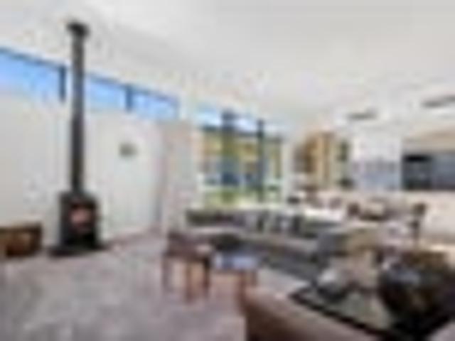 House for sale in Chaslands, Canterbury
