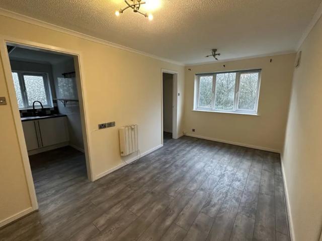 Room for rent in Five Acres, Hertfordshire