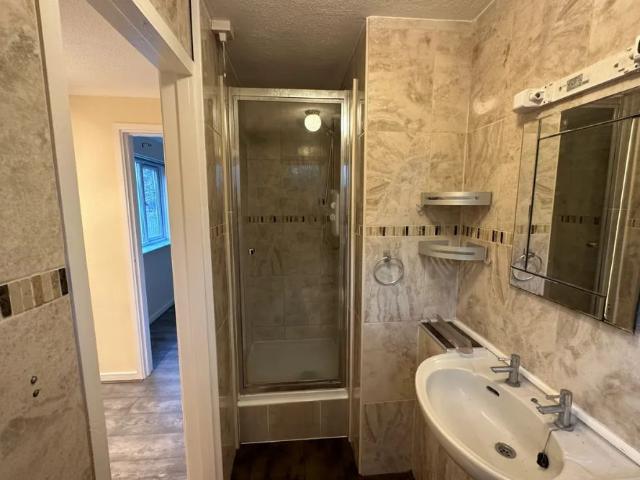 Apartment for rent in Five Acres, Hertfordshire
