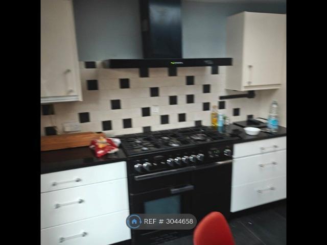 Room for rent in Chertsey, Runnymede