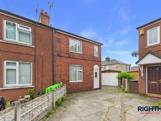 House for rent in Airedale, Castleford
