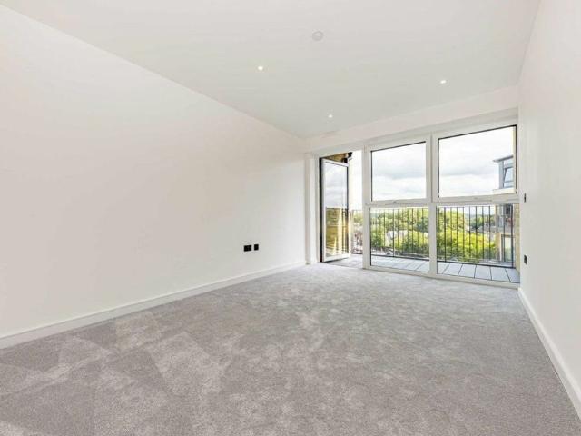 Apartment for rent in Kingston Upon Thames, Norbiton