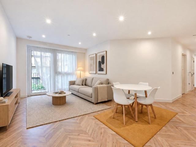 Apartment for rent in Norbiton, Greater London