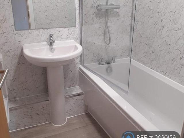 Apartment for rent in Fountainhead, West Yorkshire
