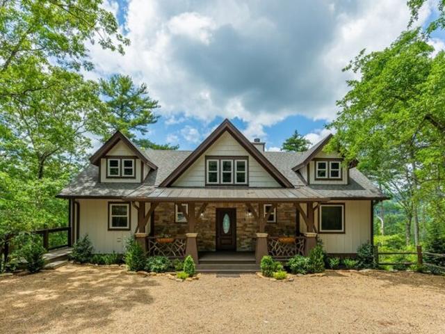 House for sale in Glenville
