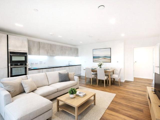 Apartment for rent in North Kensington, Greater London