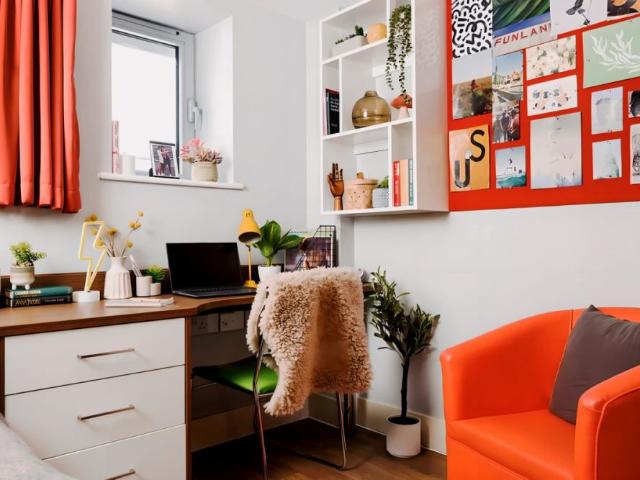 Studio for rent in Holyrood, Old Town