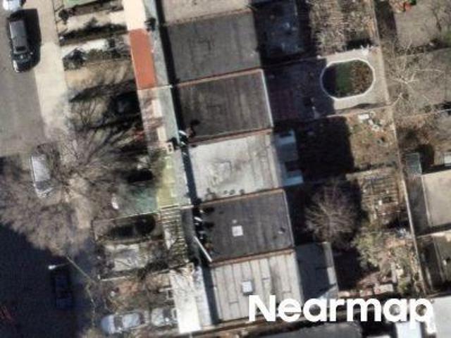 House for sale in The Bronx, Arverne