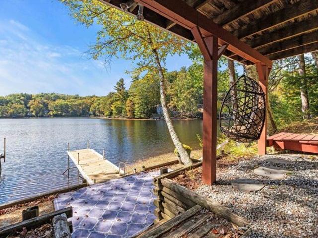 House for sale in New Hampshire