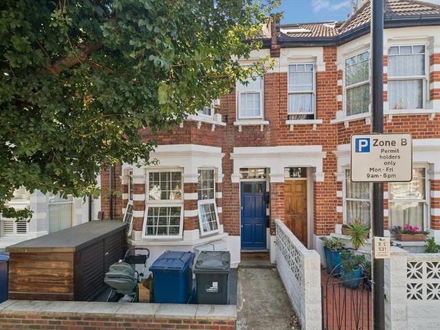 Apartment for rent in London Borough of Ealing, Greater London