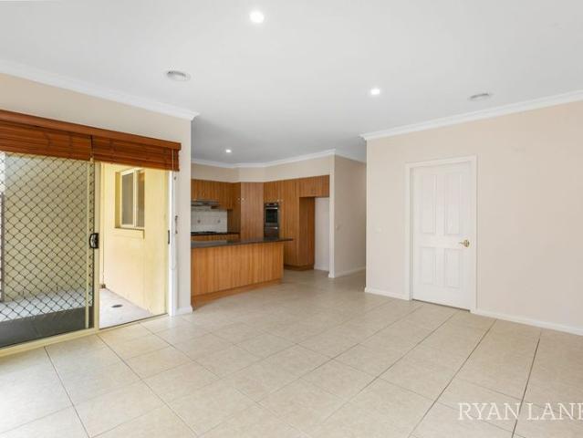 Townhouse for rent in Camerons Creek, Victoria