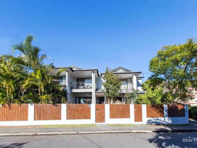 Townhouse for rent in Yeronga, Greater Brisbane