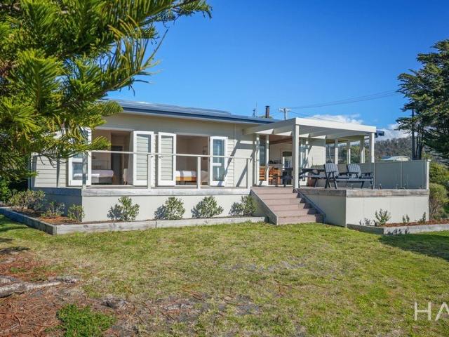 House for sale in Bicheno, Tasmania