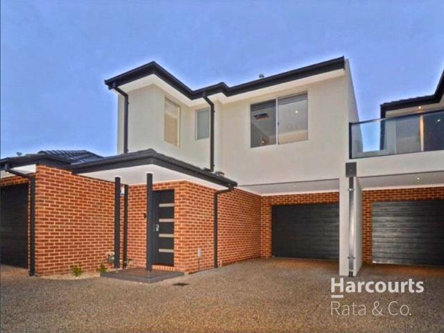 Townhouse for rent in Camerons Creek, Victoria