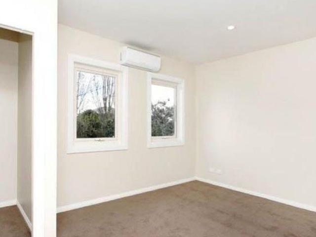 Townhouse for rent in Camerons Creek, Victoria
