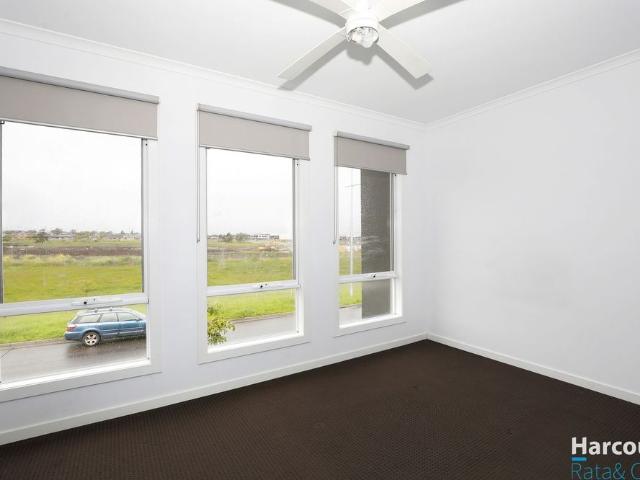 Townhouse for rent in Camerons Creek, Victoria