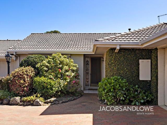 Apartment for sale in Mornington, Melbourne