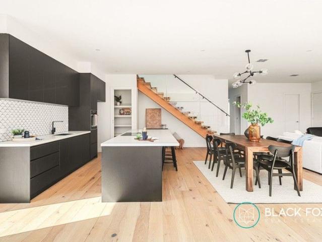 Townhouse for sale in Camerons Creek, Victoria
