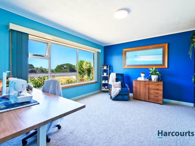 House for sale in Sulphur Creek, Tasmania