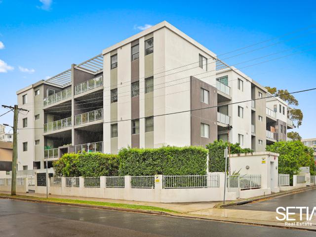 Apartment for sale in Toongabbie, New South Wales