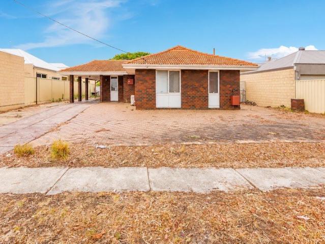 House for sale in Midland, City of Swan