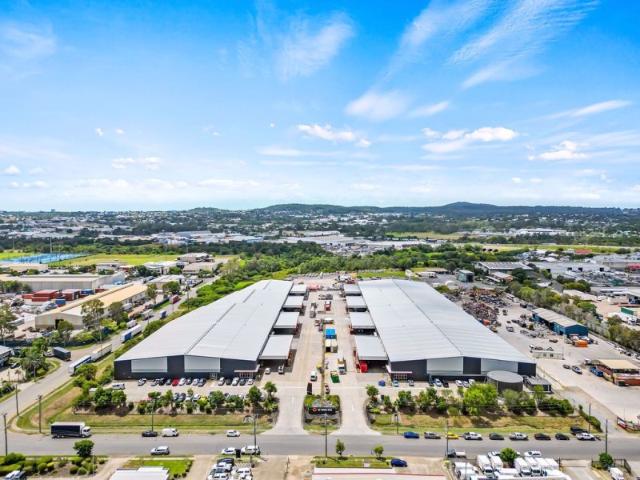 Warehouse for rent in Toombul, Queensland