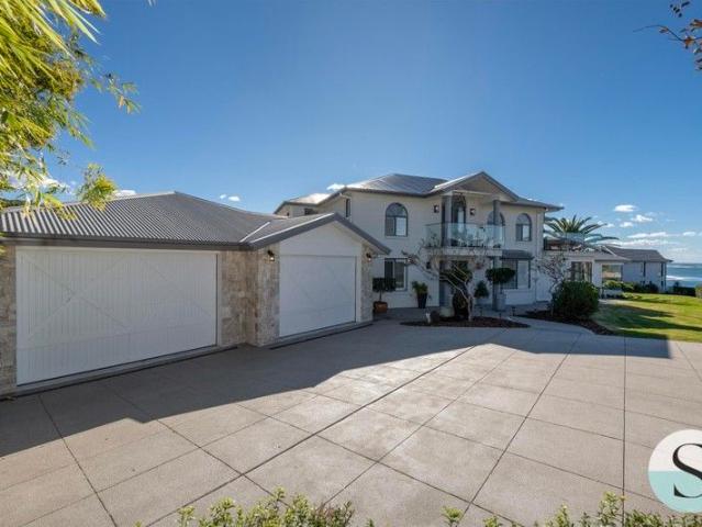 House for sale in Pinny Beach, New South Wales