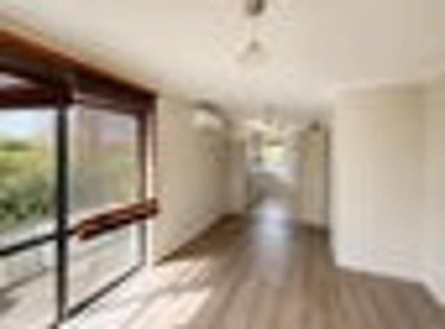 House for rent in Paremoremo, Oroua County