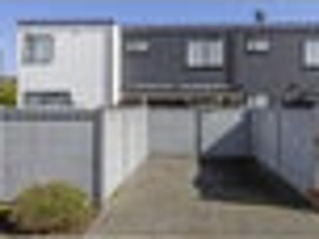 Townhouse for rent in Whenuapai Village, Upper Harbour