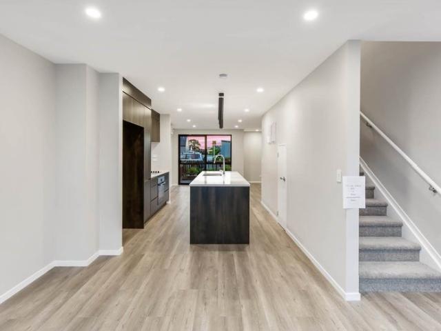 House for rent in Oratia