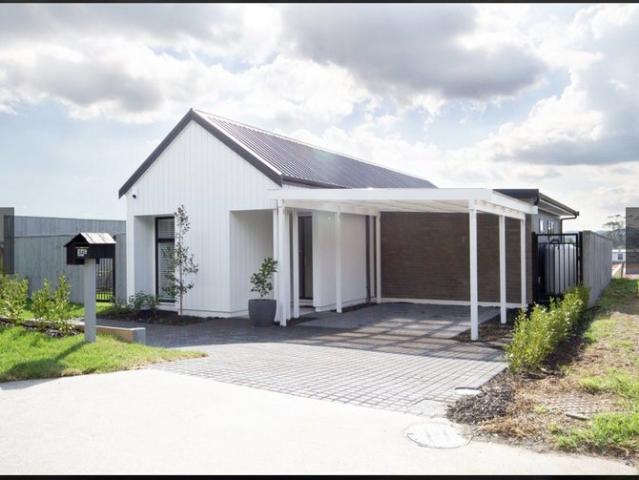House for rent in Paremoremo, Oroua County