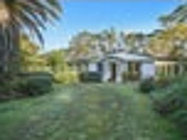 House for rent in Paremoremo, Oroua County
