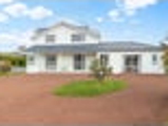 House for rent in Paremoremo